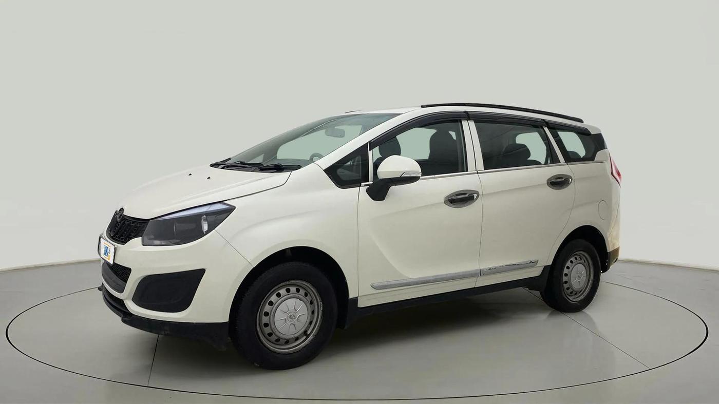 2018 Mahindra MARAZZO M2 7STR, Diesel, Manual, 1,21,208 km, Left Front Diagonal