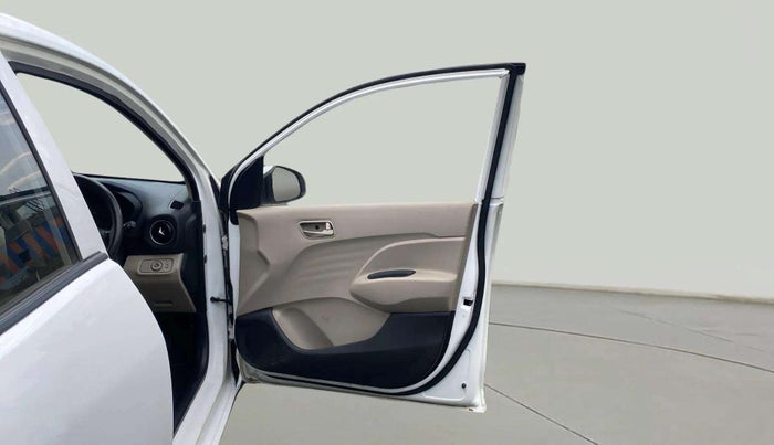2018 Hyundai NEW SANTRO SPORTZ AMT, Petrol, Automatic, 39,361 km, RHS Front Door