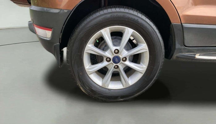 2018 Ford Ecosport TITANIUM 1.5L DIESEL, Diesel, Manual, 1,09,116 km, Right Rear Wheel