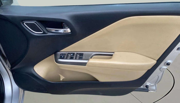 2019 Honda City 1.5L I-VTEC ZX CVT, Petrol, Automatic, 66,691 km, Driver Side Door Panels Control
