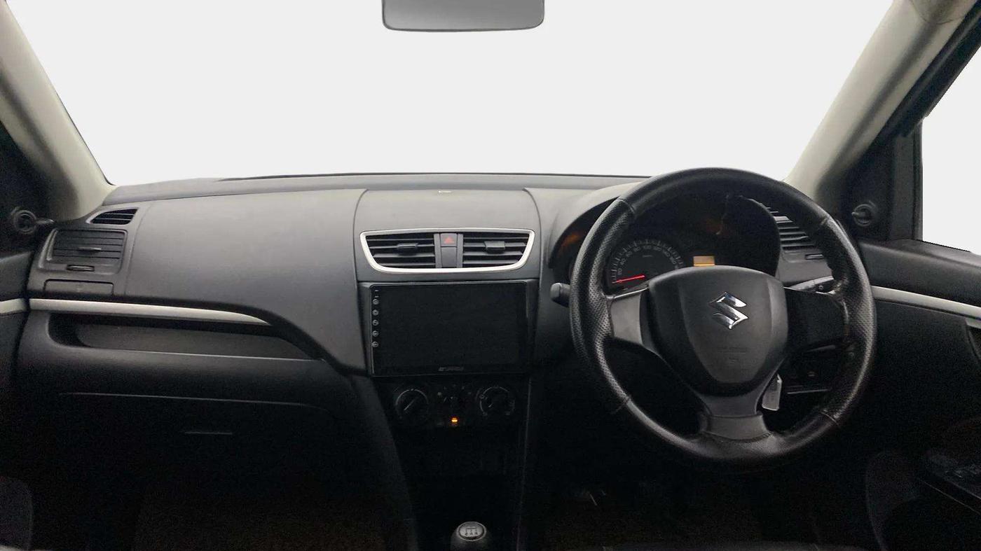2017 Maruti Swift LXI (O), Petrol, Manual, 51,940 km, Dashboard