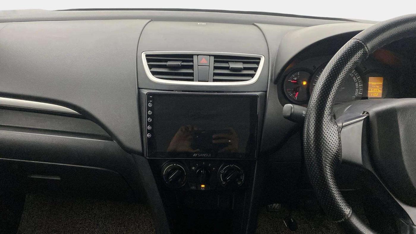 2017 Maruti Swift LXI (O), Petrol, Manual, 51,940 km, Air Conditioner