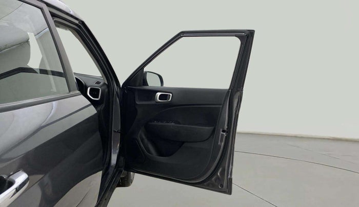 2020 Hyundai VENUE SX PLUS 1.0 TURBO DCT, Petrol, Automatic, 15,235 km, RHS Front Door