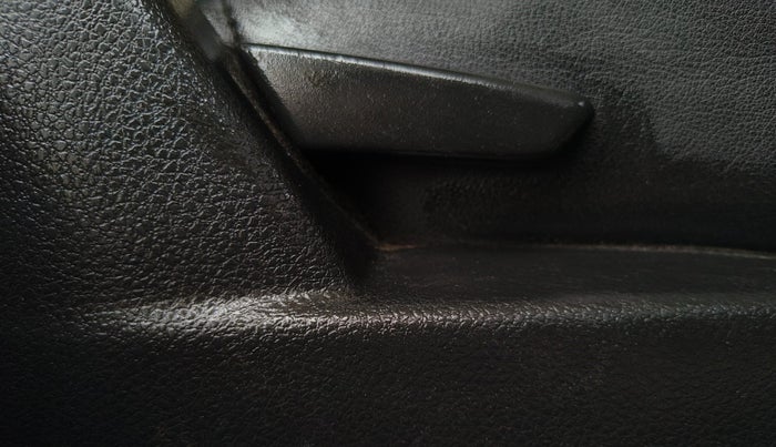 2020 Renault Duster RXS 1.5 PETROL MT, Petrol, Manual, 68,884 km, Driver Side Adjustment Panel
