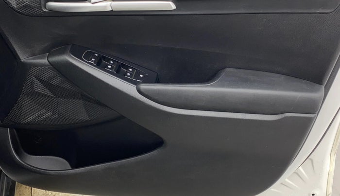 2020 KIA SELTOS HTE 1.5 PETROL, Petrol, Manual, 51,231 km, Driver Side Door Panels Control