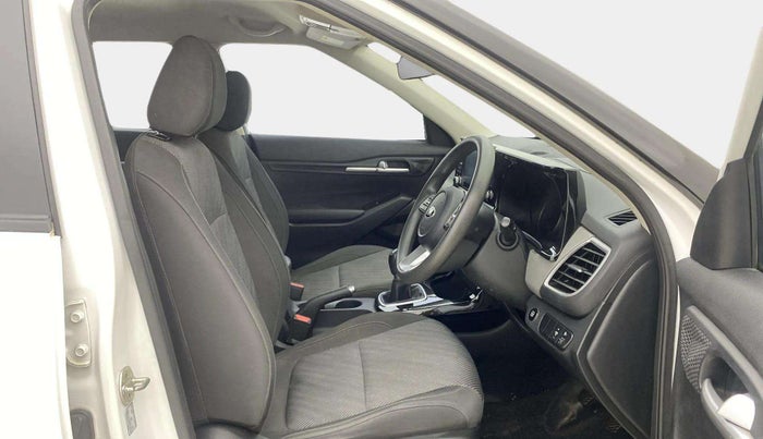 2019 KIA SELTOS HTK PLUS 1.5, Petrol, Manual, 84,752 km, Right Side Front Door Cabin