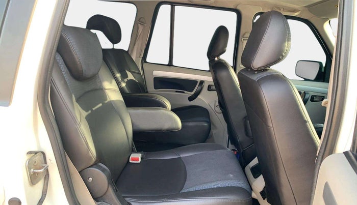 2018 Mahindra Scorpio S11 2WD, Diesel, Manual, 79,007 km, Right Side Rear Door Cabin