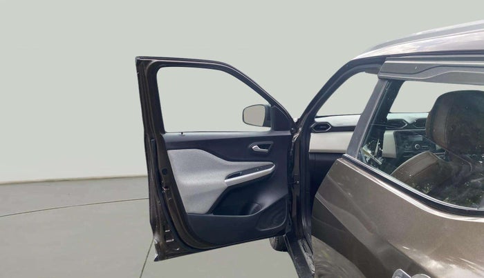 2022 Nissan MAGNITE XL, Petrol, Manual, 34,371 km, LHS Front Door