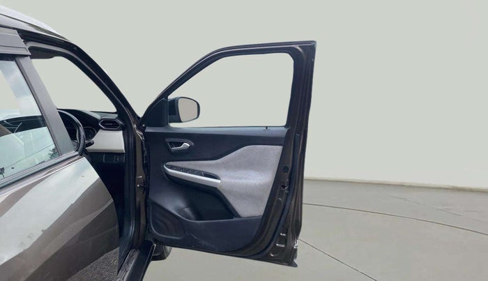 2022 Nissan MAGNITE XL, Petrol, Manual, 34,371 km, RHS Front Door
