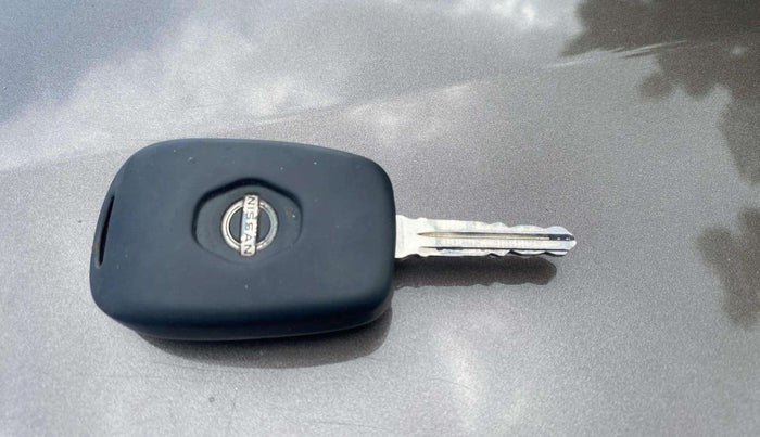 2022 Nissan MAGNITE XL, Petrol, Manual, 34,371 km, Key Close Up