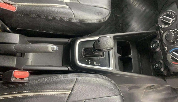 2019 Maruti Swift VXI AMT, Petrol, Automatic, 41,554 km, Gear Lever