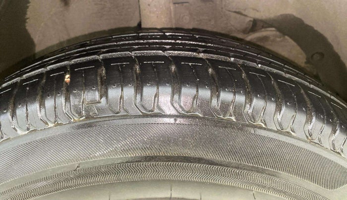 2019 Maruti Swift VXI AMT, Petrol, Automatic, 41,554 km, Right Front Tyre Tread