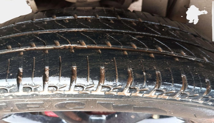 2015 Tata Nano TWIST XTA, Petrol, Automatic, 91,457 km, Right Rear Tyre Tread
