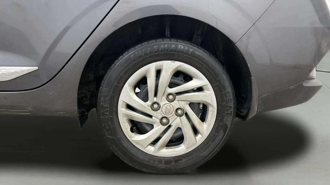 2021 Hyundai AURA S 1.2, Petrol, Manual, 36,493 km, Left Rear Wheel
