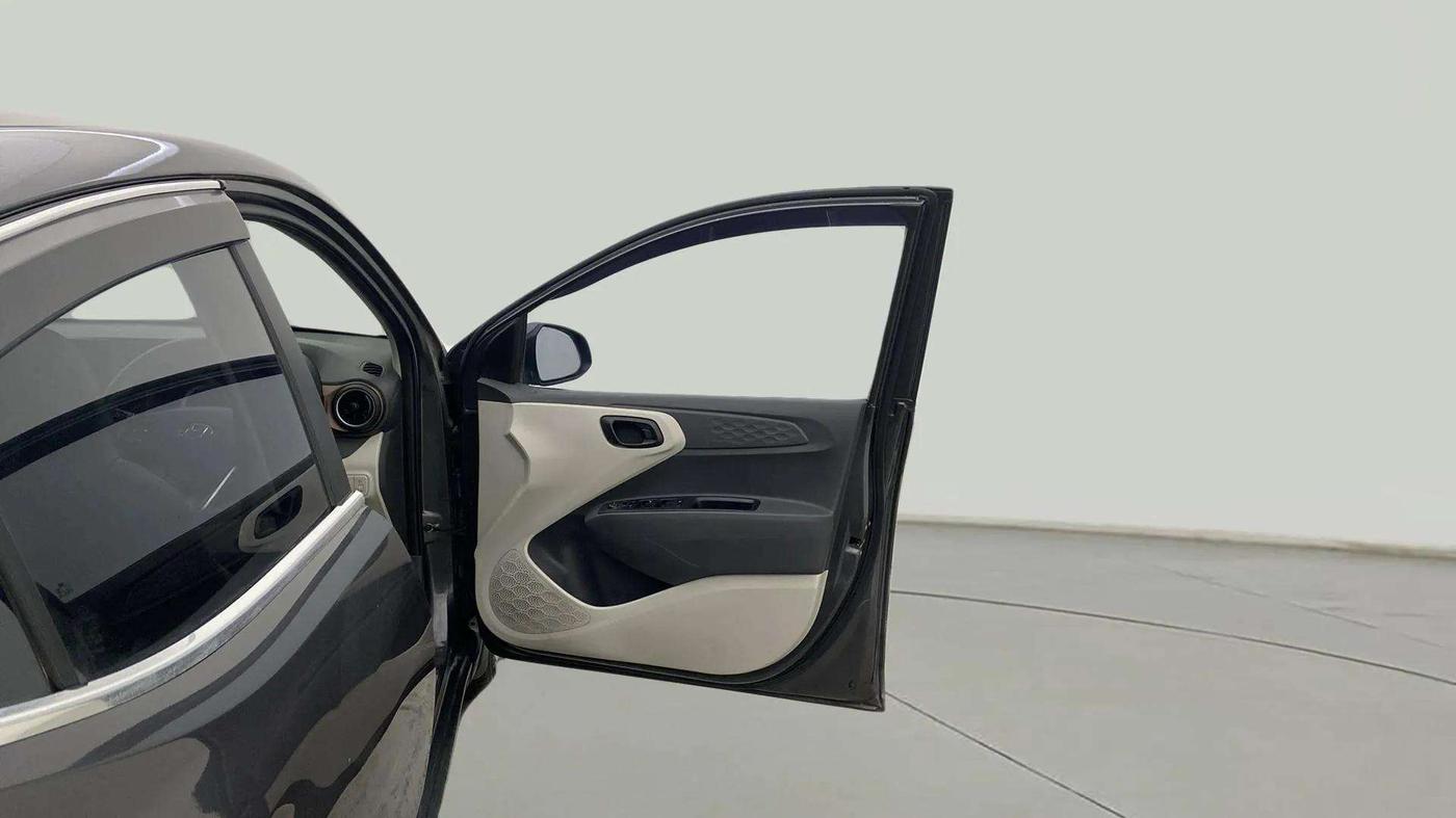 2021 Hyundai AURA S 1.2, Petrol, Manual, 36,493 km, RHS Front Door
