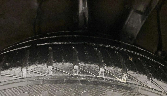 2021 Hyundai AURA S 1.2, Petrol, Manual, 36,493 km, Left Rear Tyre Tread