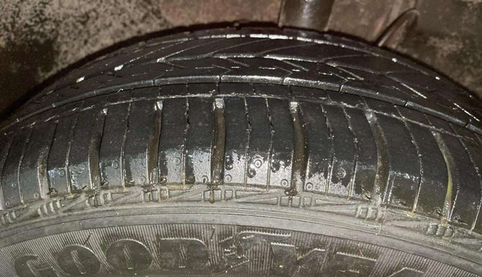 2017 Tata Tiago XZA PETROL, Petrol, Automatic, 29,024 km, Right Front Tyre Tread