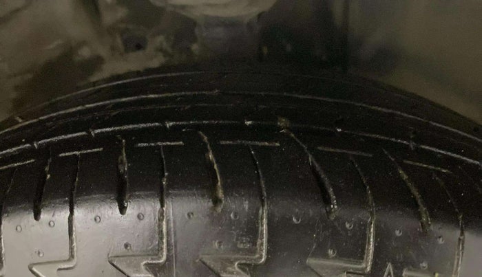 2022 Maruti Celerio VXI AMT, Petrol, Automatic, 24,362 km, Right Front Tyre Tread