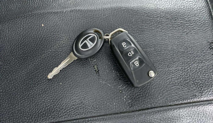 2018 Tata Tiago XT PETROL, Petrol, Manual, 57,802 km, Key Close Up
