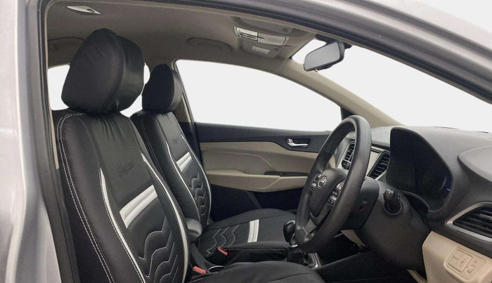 2019 Hyundai Verna 1.6 VTVT SX, Petrol, Manual, 69,128 km, Right Side Front Door Cabin