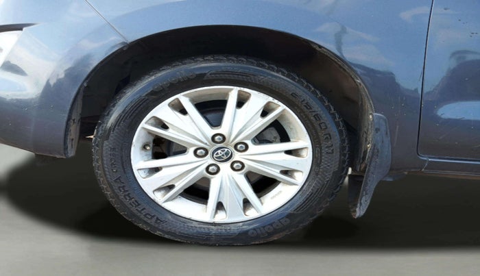 2016 Toyota Innova Crysta 2.8 ZX AT 7 STR, Diesel, Automatic, 1,15,807 km, Left Front Wheel