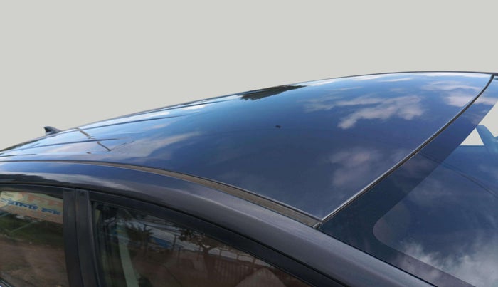 2016 Toyota Innova Crysta 2.8 ZX AT 7 STR, Diesel, Automatic, 1,15,807 km, Roof