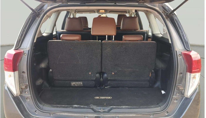 2016 Toyota Innova Crysta 2.8 ZX AT 7 STR, Diesel, Automatic, 1,15,807 km, Boot Inside