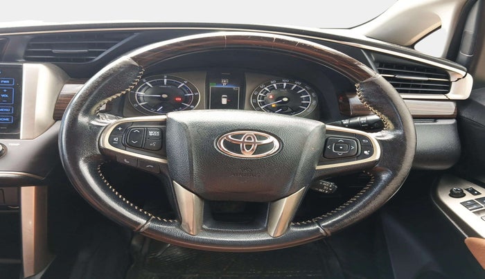 2016 Toyota Innova Crysta 2.8 ZX AT 7 STR, Diesel, Automatic, 1,15,807 km, Steering Wheel Close Up