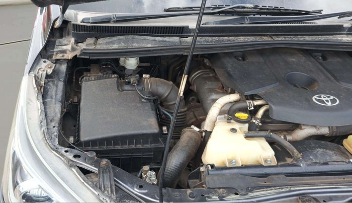 2016 Toyota Innova Crysta 2.8 ZX AT 7 STR, Diesel, Automatic, 1,15,807 km, Engine View - Right
