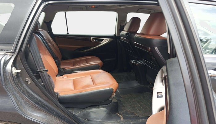 2016 Toyota Innova Crysta 2.8 ZX AT 7 STR, Diesel, Automatic, 1,15,807 km, Right Side Rear Door Cabin
