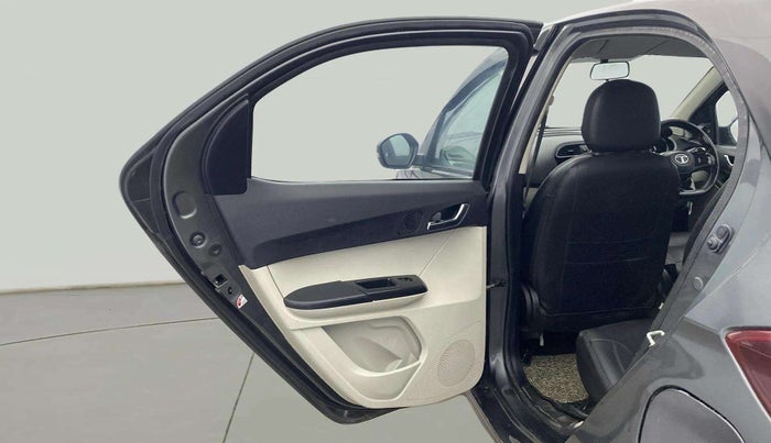2022 Tata Tiago XZ PLUS CNG, CNG, Manual, 98,429 km, LHS Rear Door