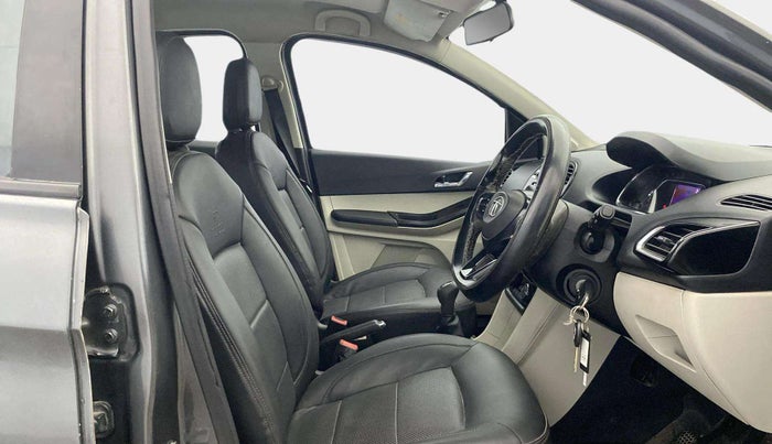 2022 Tata Tiago XZ PLUS CNG, CNG, Manual, 98,429 km, Right Side Front Door Cabin