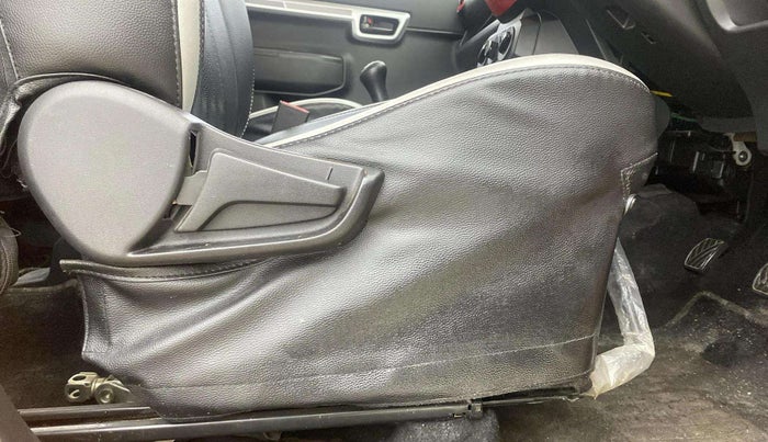 2021 Maruti S PRESSO VXI, Petrol, Manual, 25,910 km, Driver Side Adjustment Panel