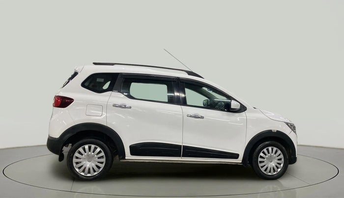 2020 Renault TRIBER RXZ, Petrol, Manual, 33,144 km, Right Side View