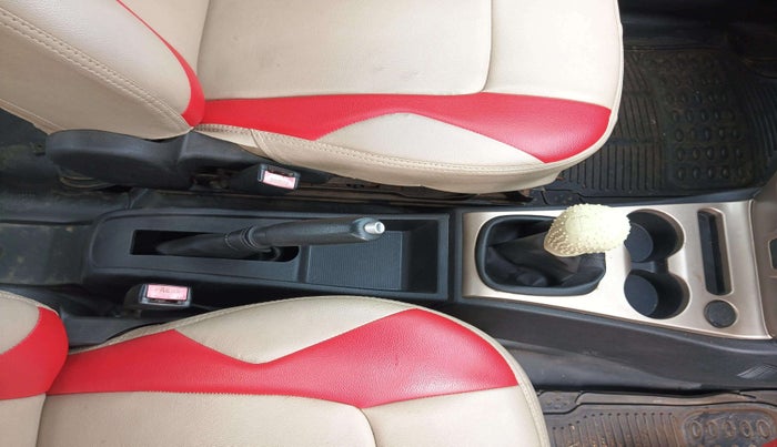 2011 Tata Indica Vista VX QUADRAJET, Diesel, Manual, 75,001 km, Gear Lever