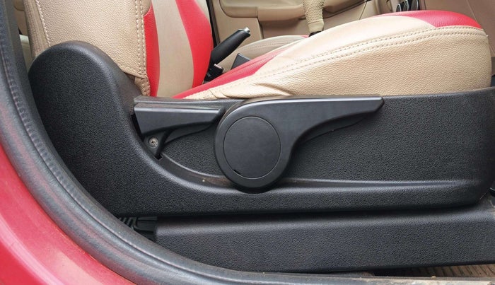 2011 Tata Indica Vista VX QUADRAJET, Diesel, Manual, 75,001 km, Driver Side Adjustment Panel
