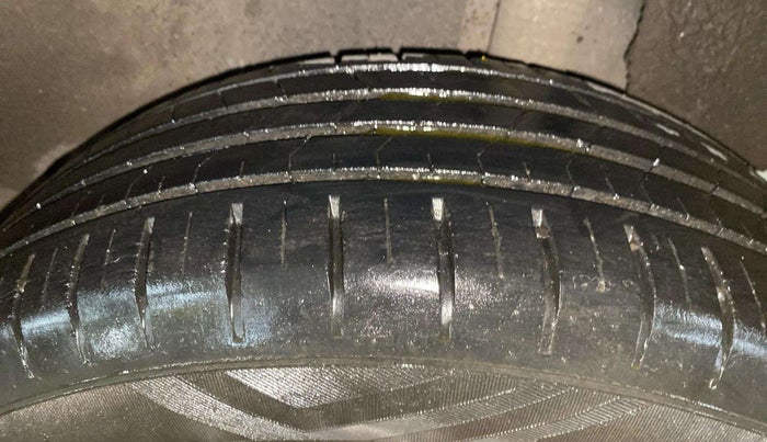 2019 Maruti Baleno ZETA CVT PETROL 1.2, Petrol, Automatic, 26,586 km, Left Rear Tyre Tread