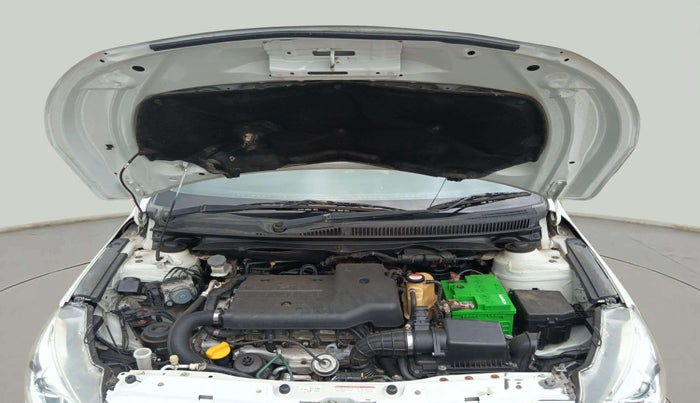 2014 Maruti Ciaz VDI +, Diesel, Manual, 82,665 km, Open Bonet
