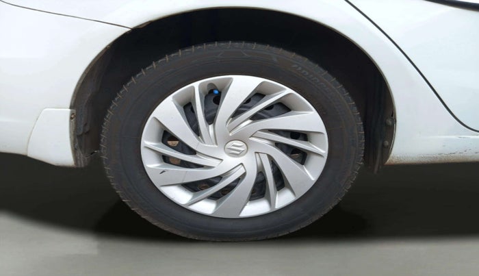 2014 Maruti Ciaz VDI +, Diesel, Manual, 82,665 km, Right Rear Wheel