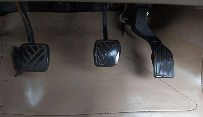 2014 Maruti Ciaz VDI +, Diesel, Manual, 82,665 km, Pedals