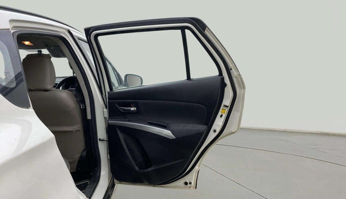 2018 Maruti S Cross ZETA 1.3, Diesel, Manual, 1,06,087 km, RHS Rear Door