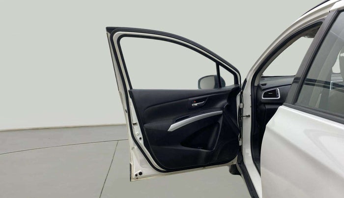 2018 Maruti S Cross ZETA 1.3, Diesel, Manual, 1,06,087 km, LHS Front Door