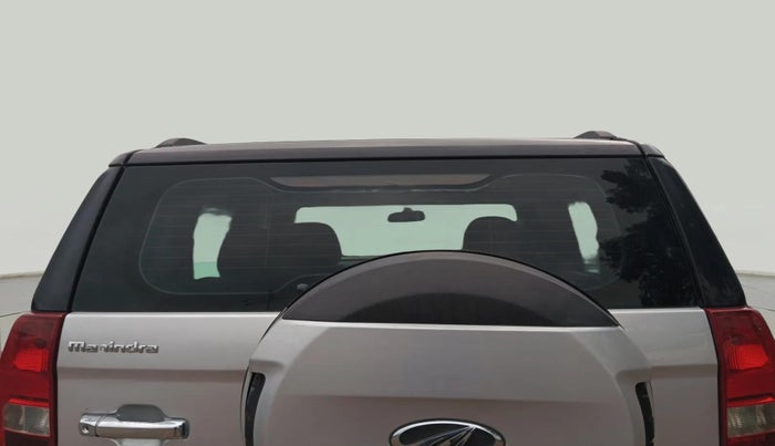 2015 Mahindra TUV300 T8, Diesel, Manual, 1,45,937 km, Rear Windshield