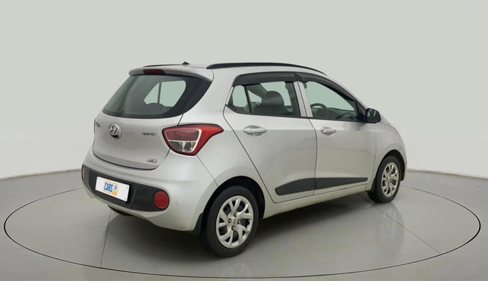 2017 Hyundai Grand i10 SPORTZ (O) 1.2 KAPPA VTVT, Petrol, Manual, 31,184 km, Right Back Diagonal