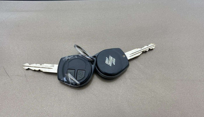2013 Maruti Wagon R 1.0 VXI, Petrol, Manual, 72,446 km, Key Close Up