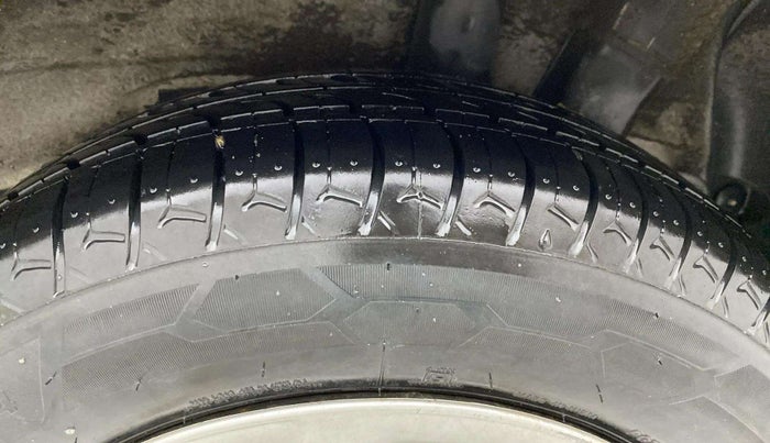 2018 Hyundai Grand i10 MAGNA 1.2 KAPPA VTVT, Petrol, Manual, 52,195 km, Right Rear Tyre Tread