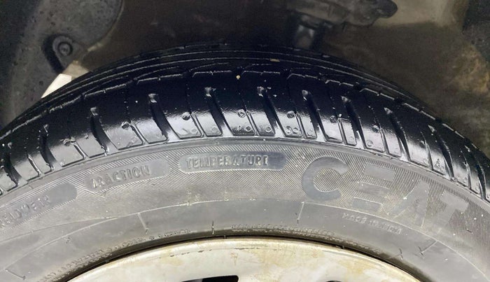 2018 Hyundai Grand i10 MAGNA 1.2 KAPPA VTVT, Petrol, Manual, 52,195 km, Right Front Tyre Tread