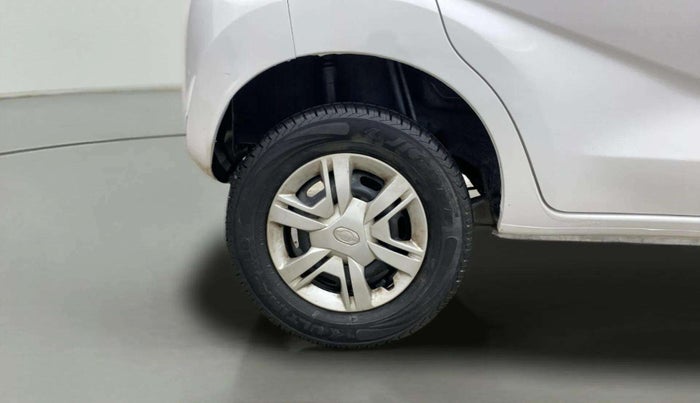2016 Datsun Redi Go S, Petrol, Manual, 15,120 km, Right Rear Wheel