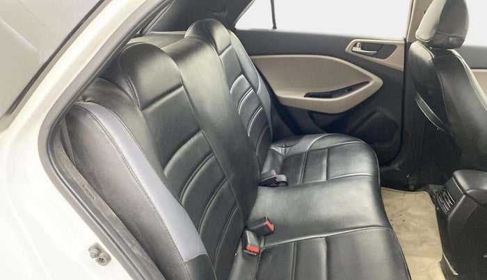 2017 Hyundai Elite i20 MAGNA EXECUTIVE 1.2, Petrol, Manual, 54,091 km, Right Side Rear Door Cabin