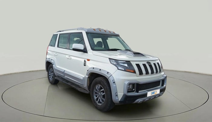 2018 Mahindra TUV300 T10, Diesel, Manual, 13,576 km, Right Front Diagonal